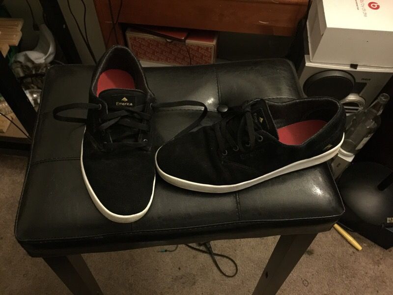 Emerica skate shoes 45$ OBO