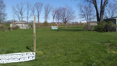 2 lots 4802 w caven st indaplois Ind 46241 water&sewer at street