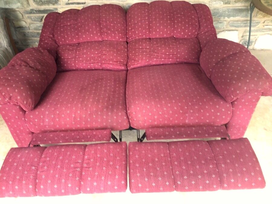 Loveseat/Recliner Lazyboy