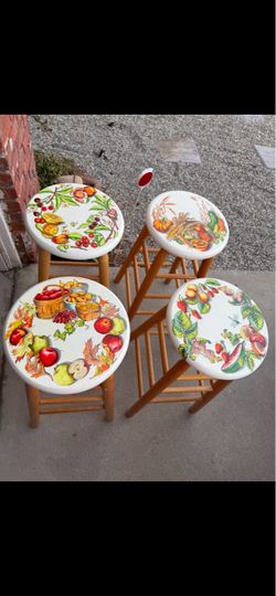 4 Vintage bar stools