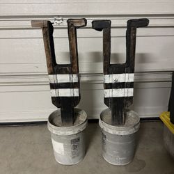 Surfboard shaping stands