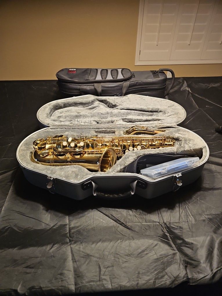 Selmer Aristocrat AS600L Student Alto Saxophone