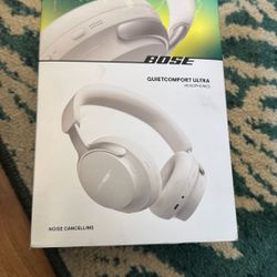 Bose Quietcomfort Ultra - White (like New)