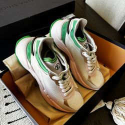 Louis Vuitton Sneakers