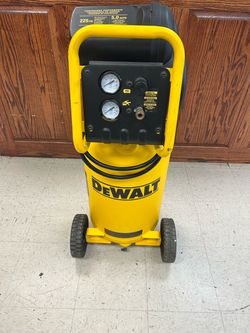 Dewalt 225 psi 15 gallon air compressor
