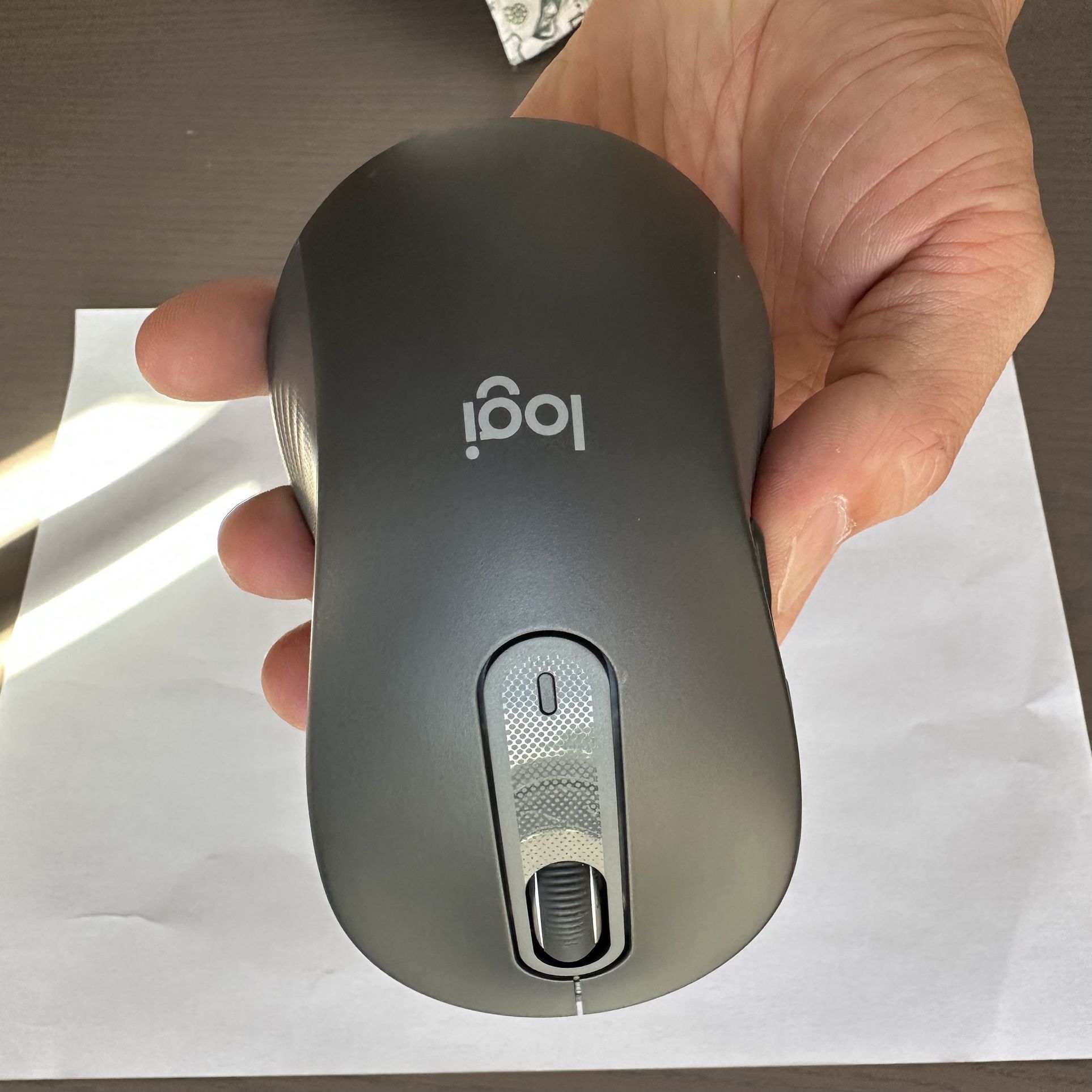 Logitech Signature M650L Wireless Mouse Bluetooth+ USB Receiver