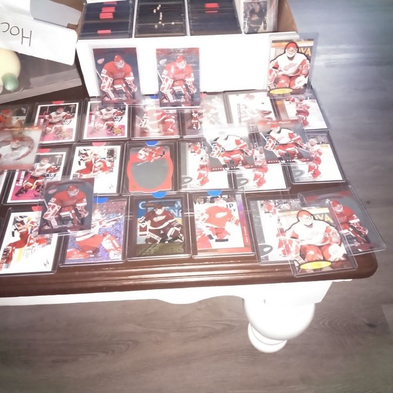 Hockey card Lot. Chris Osgood
