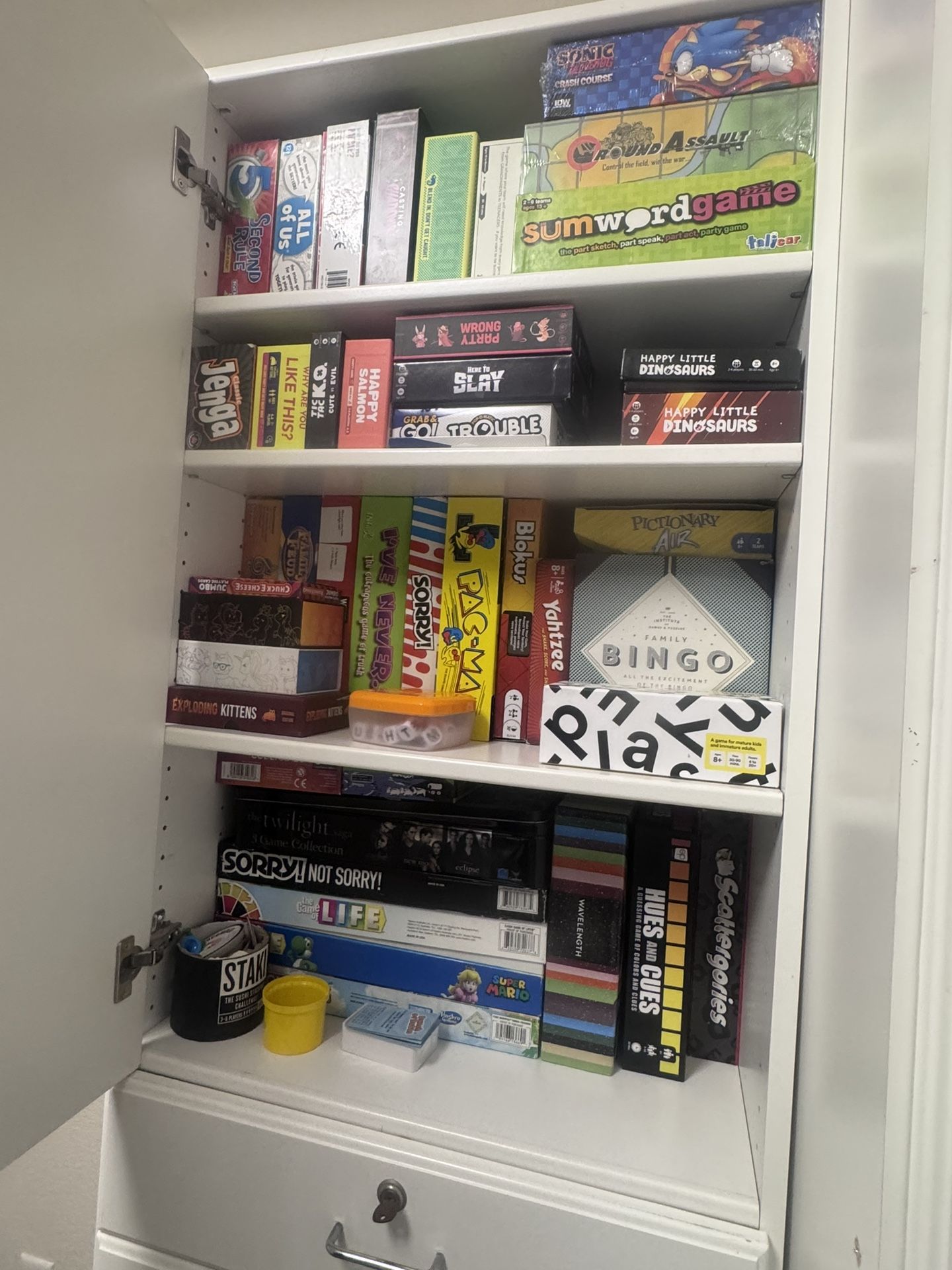 ONLINE GARAGE SALE β Art Bundle, Garden Lego Kits & Huge Game Lot!