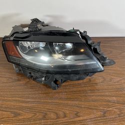 Audi A4 B8 Headlight 