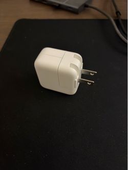 Apple 12W Wall Charger