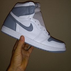 Air Jordan 1 High Stealth