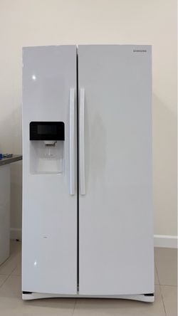 Samsung White Double-Door Refrigerator