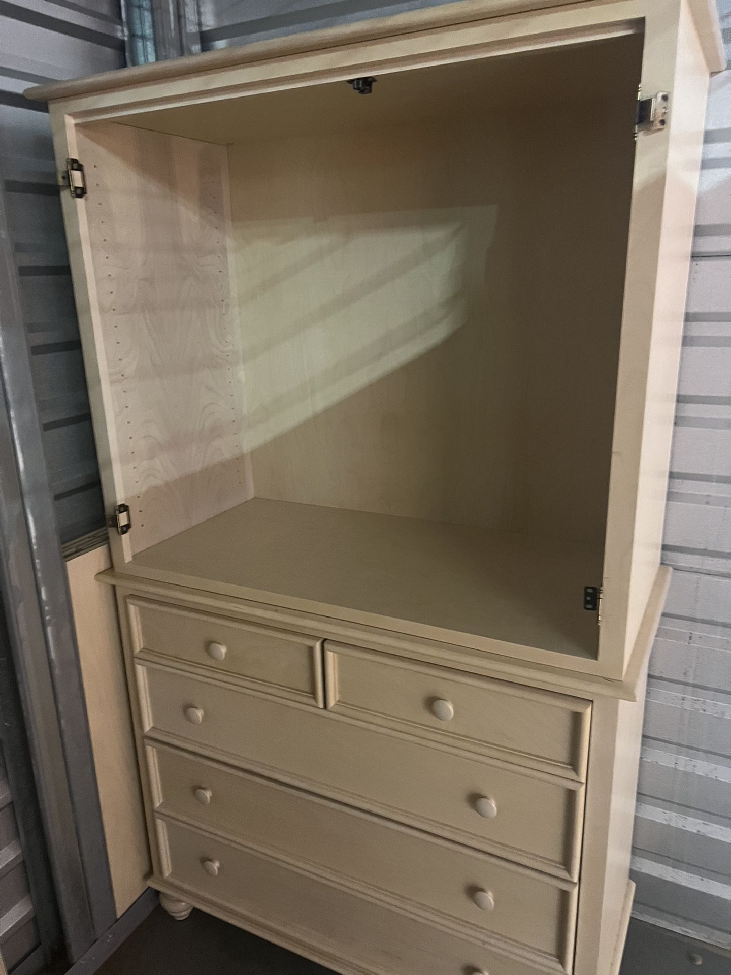 White Oak Dressers