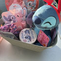 Stitch Valentines Day Basket 