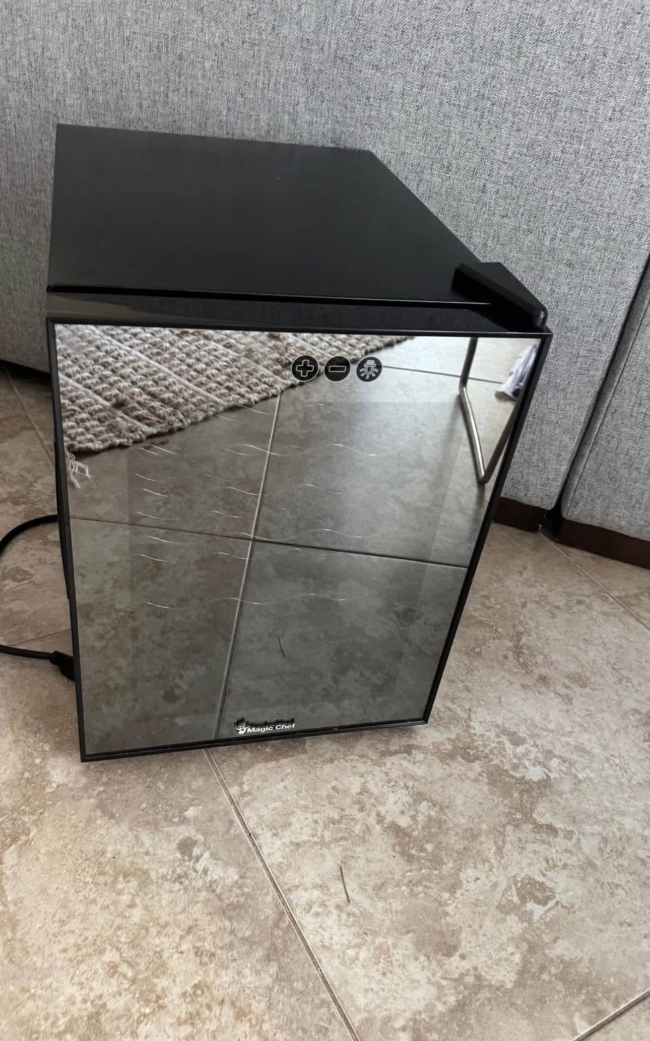 Mini fridge /wine cooler -magic chef touch screen mini fridge.
