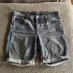 Gap Bermuda 9” Jean Shorts