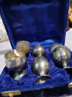 MADE IN INDIA/ GOBBLETS  SET  OF- 6- IN A PURPLE VELVET CASE 💜 