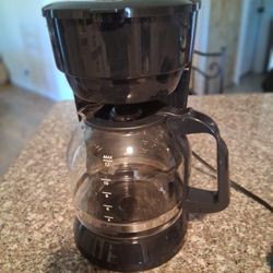 Coffee Maker, Like New , 12 Cups