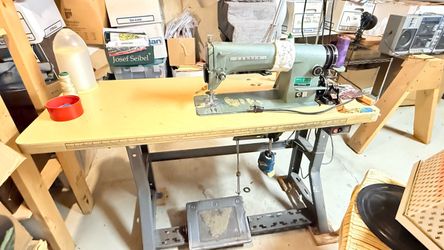 Vintage Consew Industrial Walking-Foot Sewing Machine – Complete Setup