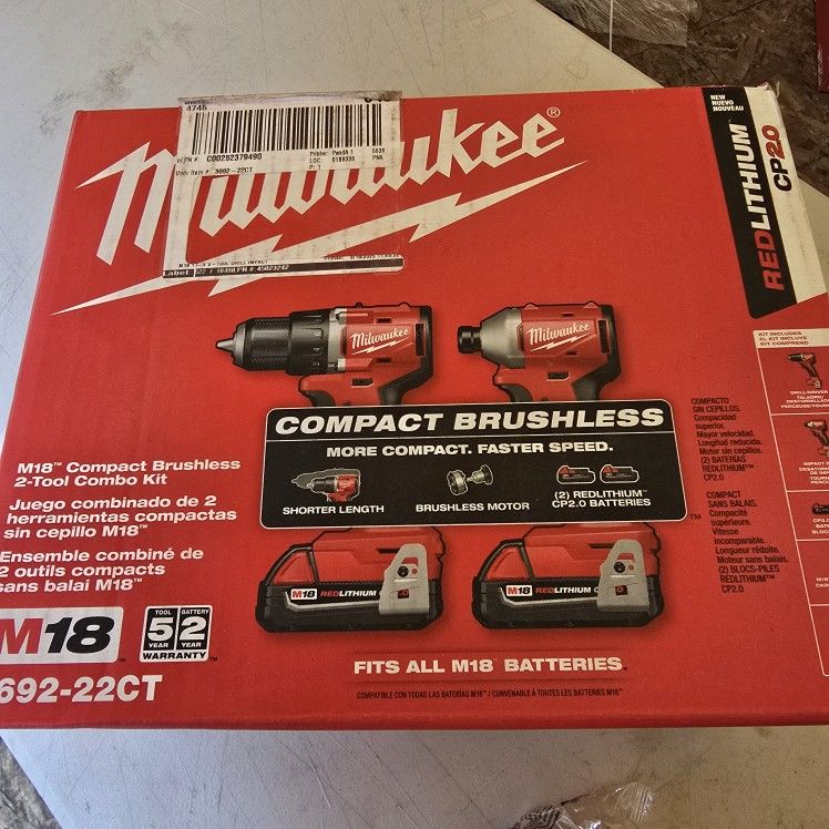 Milwaukee M18 18V Lithium-Ion Brushless Cordless Compact Drill/Impact Combo Kit (2-Tool) w/(2) 2.0 Ah Batteries, Charger & Bag