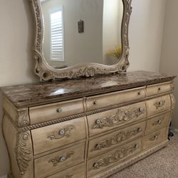 California King Bedroom Set