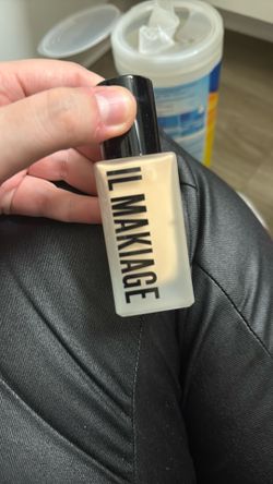 Il Makiage Woke Up Like This Series Foundation