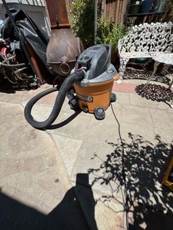 Ridgid vacuum 12 gallon 5,0