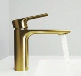 VIGO Davidson Single Handle Single-Hole Bathroom Faucet in Matte Brushed Gold
