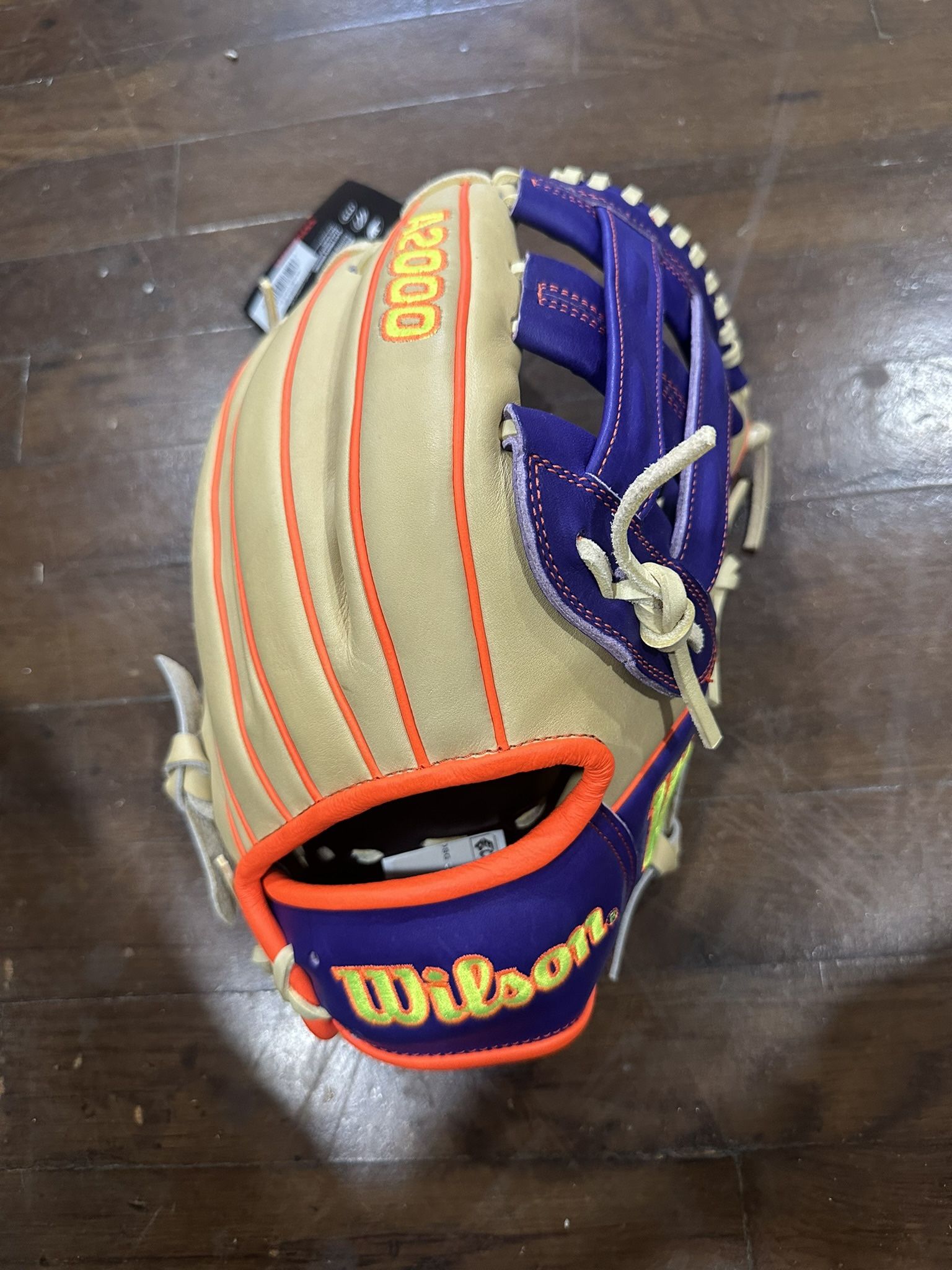 Wilson A2000 DW5 Series Glove