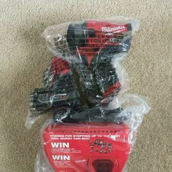 NEW Milwaukee 2504-20 M12 FUEL 12v 1/2 Hammer Drill with XC4.0 battery & Charger , NEW