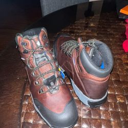 Michelin work boots (men’s 12 Size) 