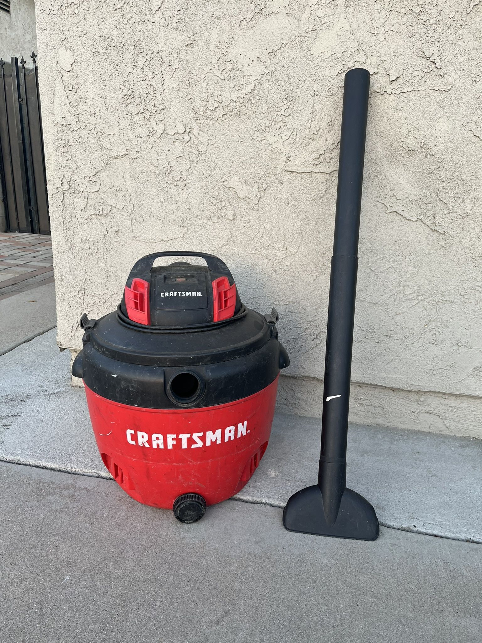 Craftsman 16 Gallon Wet/Dry Vacuum