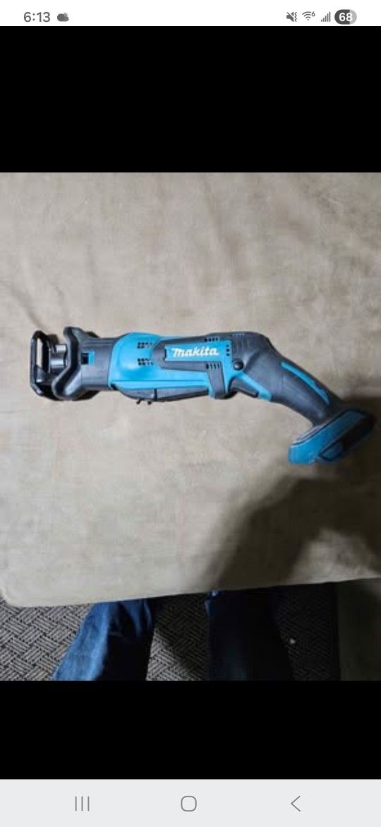 Makita Mini Sawzaw