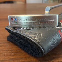  Scotty Cameron Studio Style Newport 35”