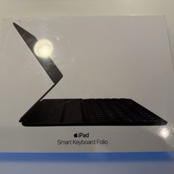 iPad Smart Keyboard Folio Case