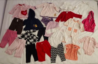 Size 3-6 months girl clothing bundle/ lot
