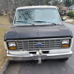 1984 Ford Club Wagon