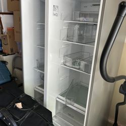 FREE Fridge LG , Not Cooling . 