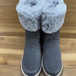 Ugg Koolaburra Suede Leather Fur Lined Boots - size 6
