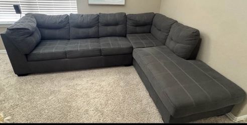 Marleton Gray 2PC Sleeper Sectional with Chaise