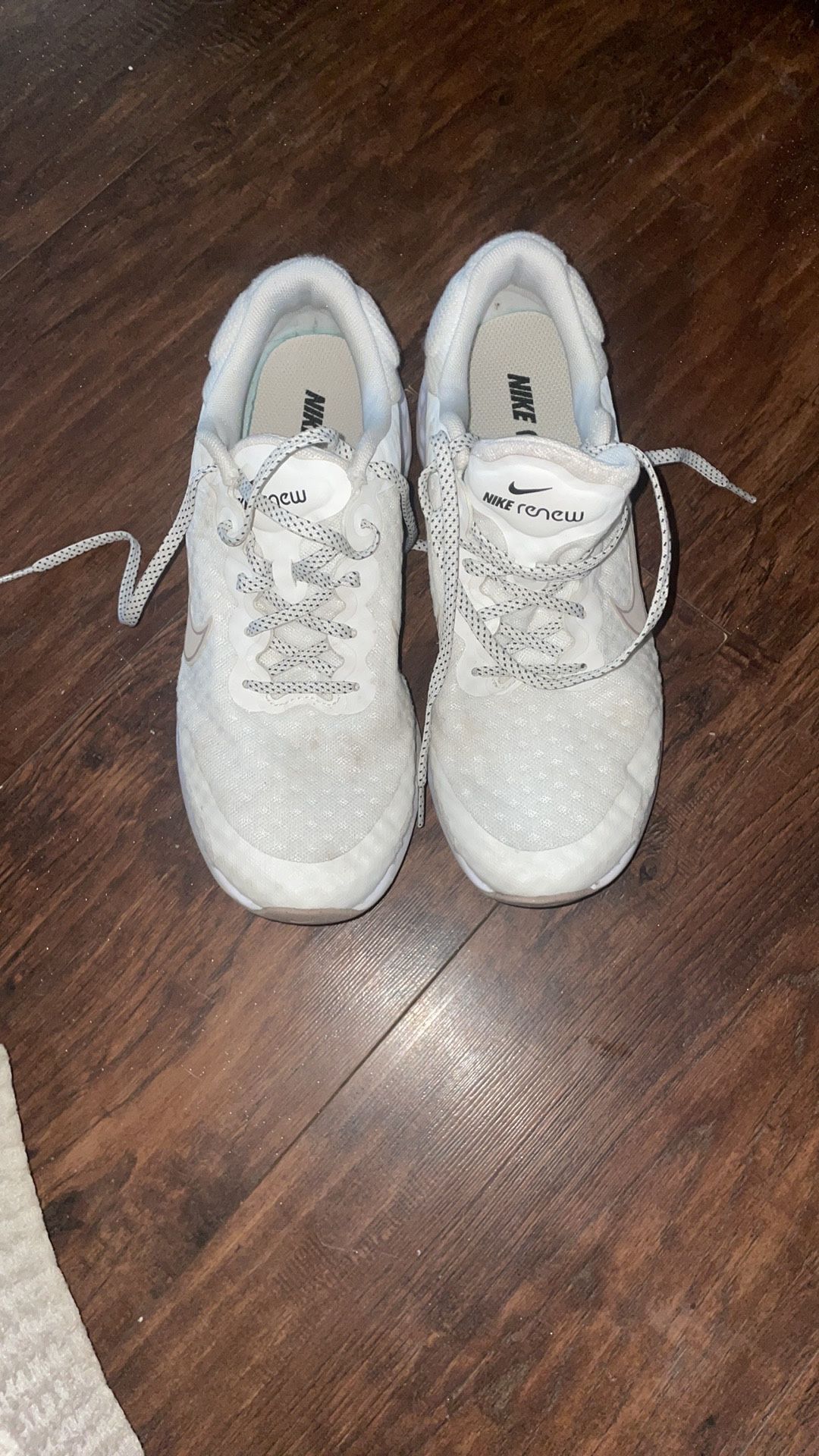 Nike renew women sneakers size 8.5