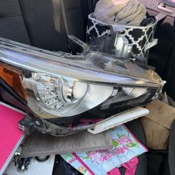 2019 Q50 Lux Headlights