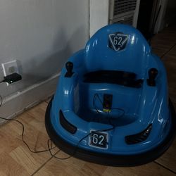 Flybar 6V Blue Glow Bumper Car for Kids