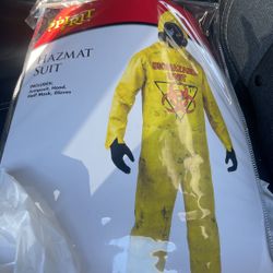 Costume