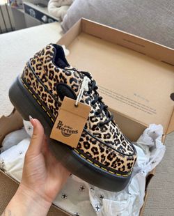 Dr marten 5I buzz leopard print shoes