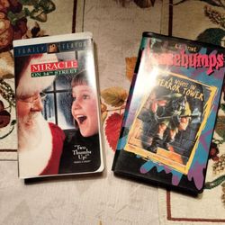 Miracle on 34th Street & Goosebumps VHS Lot