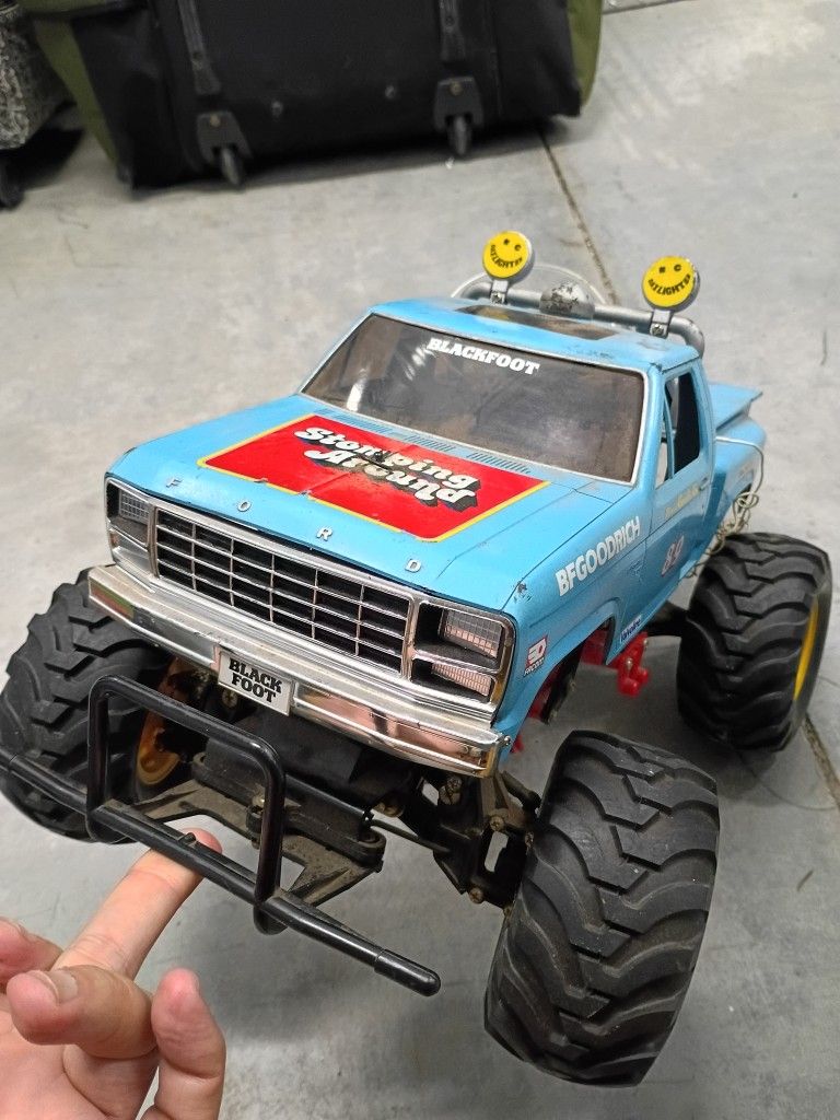 TAMIYA RC F-150 ... UNTESTED AS IS . NO REMOTE.