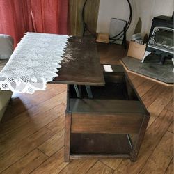 Table & Chairs