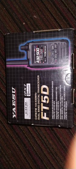 Yaesu FT5D Digital Transceiver