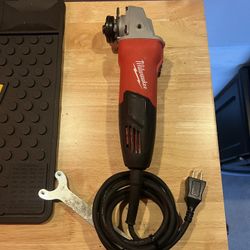 Milwaukee 7 Amp 4 1/2” Small Angle grinder 